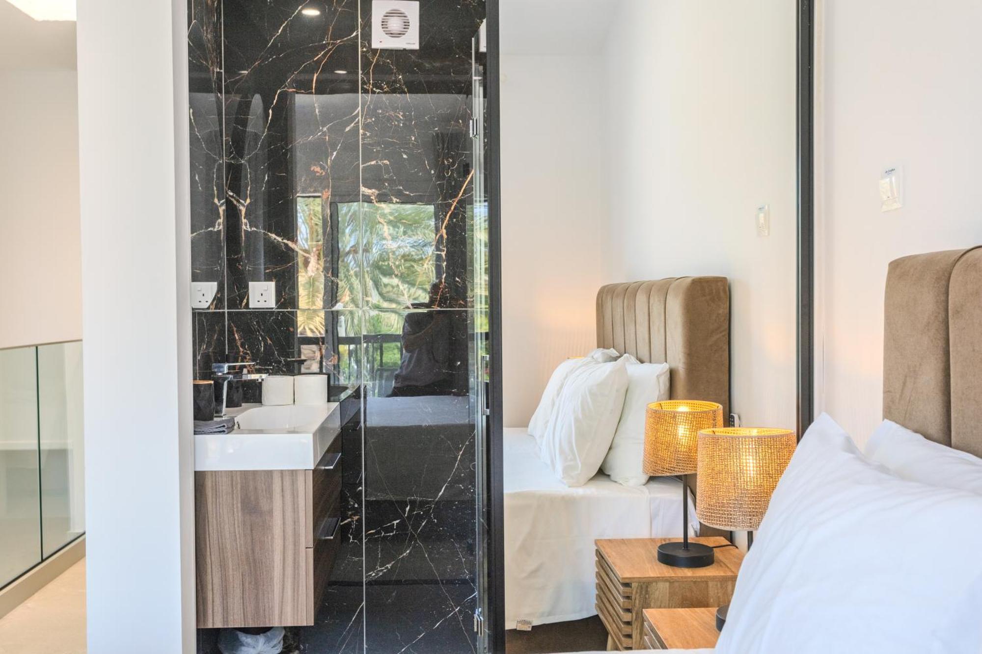 Taheli's Modern Townhouse With A Pool Appartement *